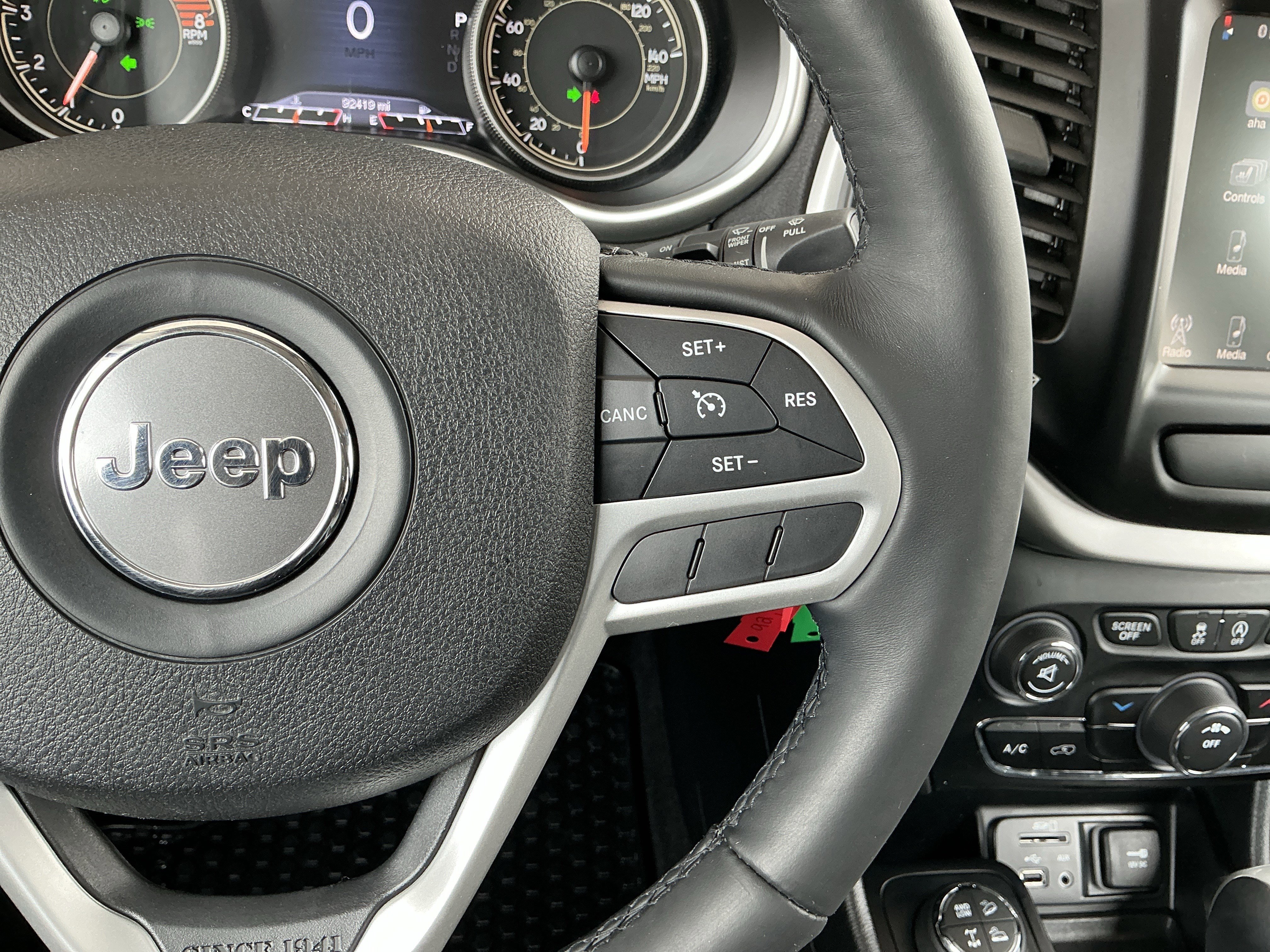 Used 2017 Jeep Cherokee Trailhawk w/ Cold Weather Group image 13