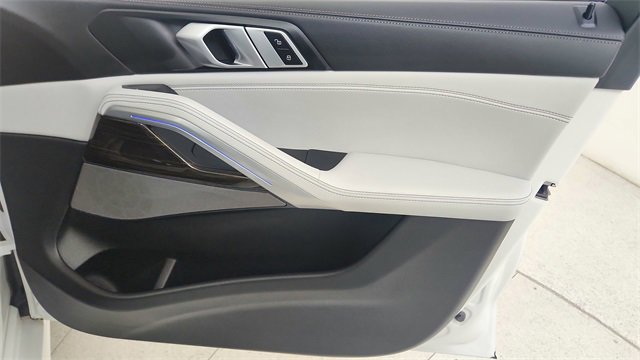 Used 2025 BMW X6 xDrive40i image 25