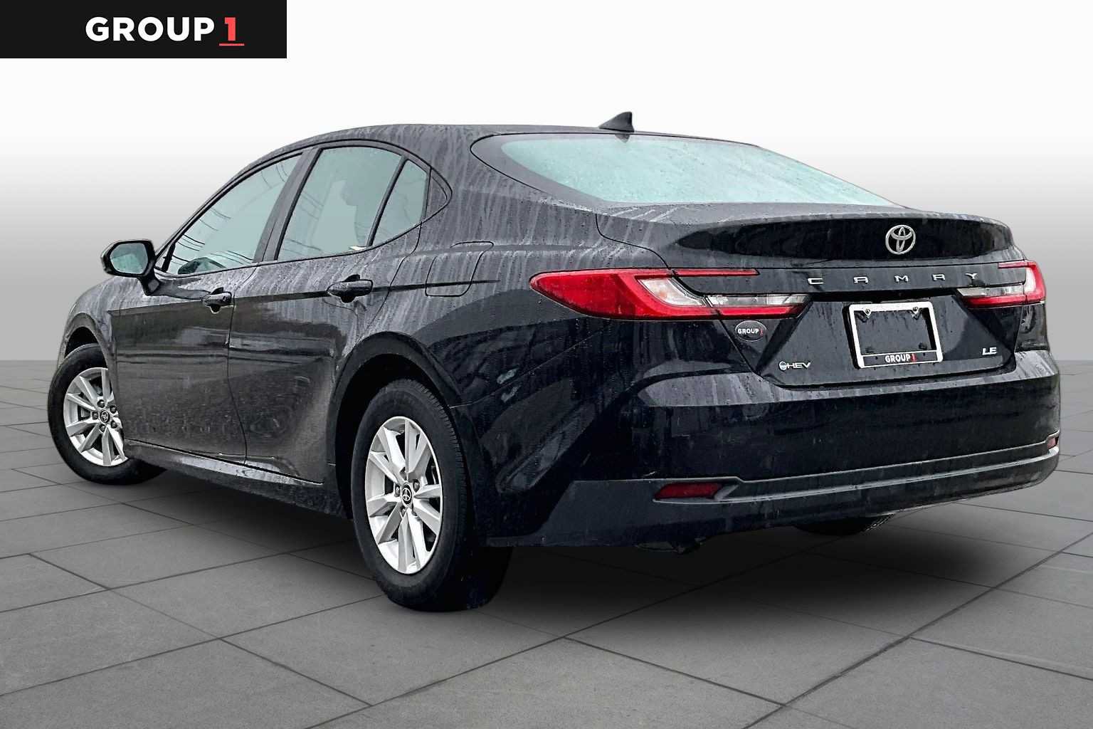 Used 2025 Toyota Camry LE FWD image 12