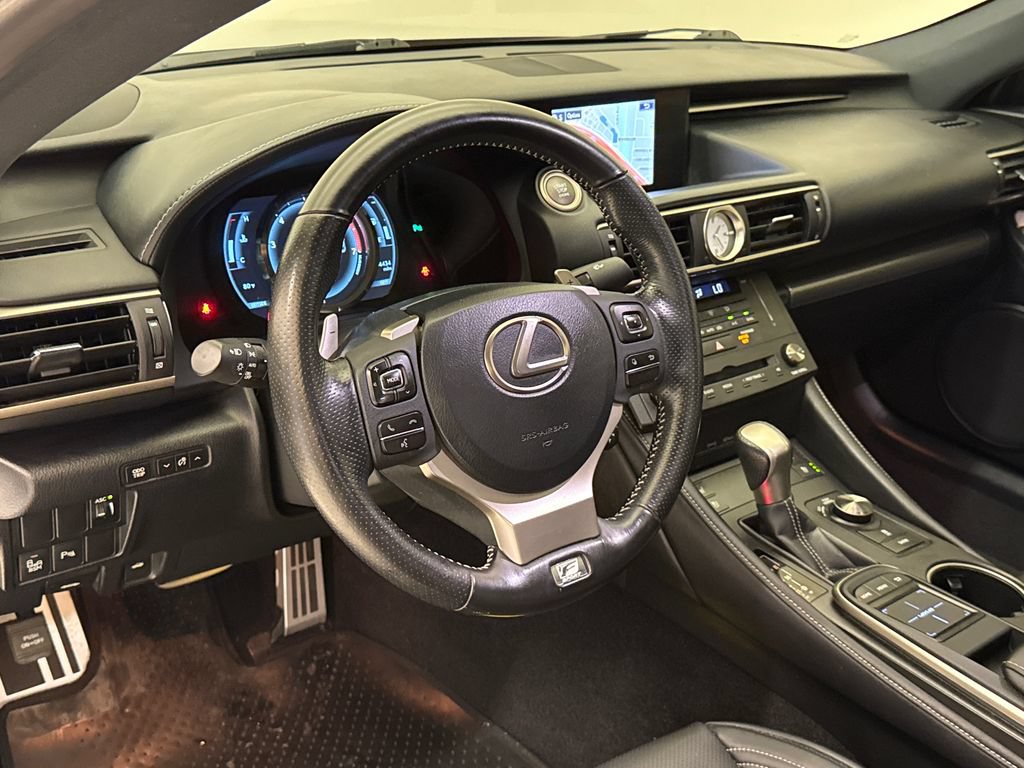 Used 2016 Lexus RC 200t RWD image 19