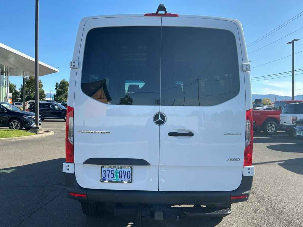 Used 2025 Mercedes-Benz Sprinter 2500 image 9
