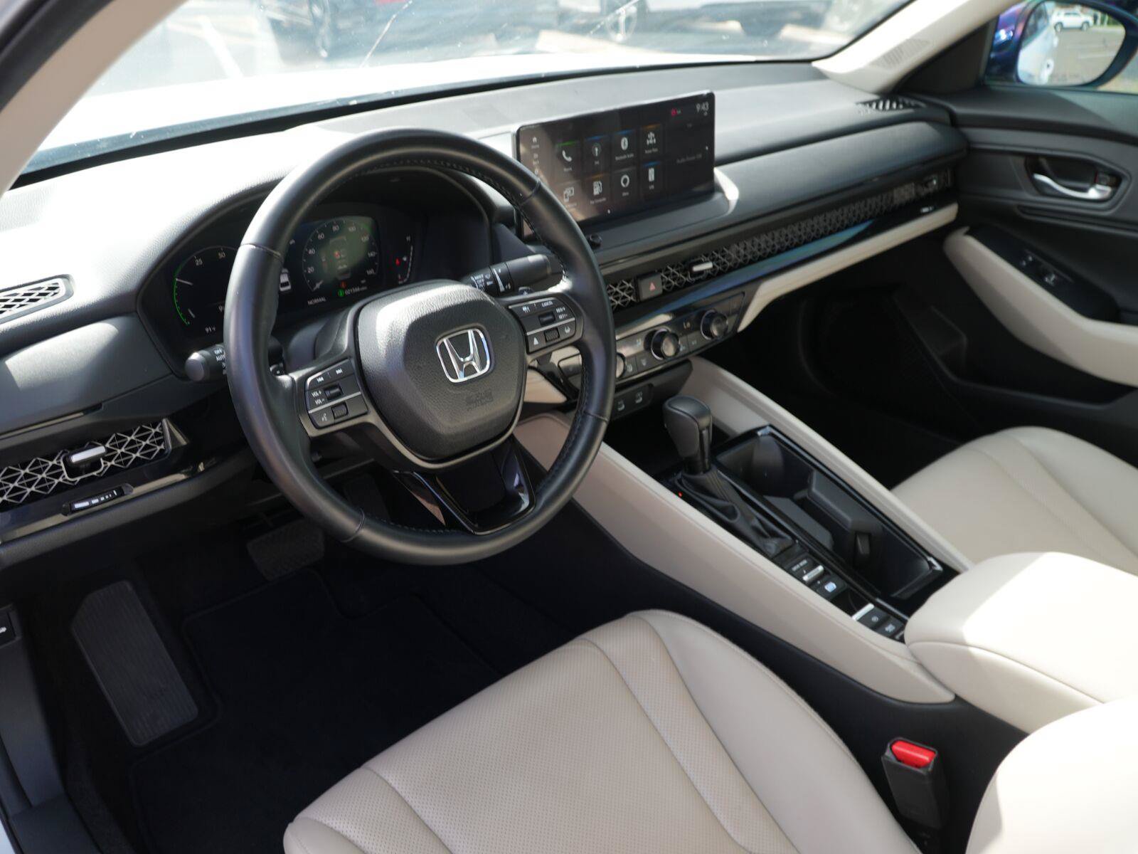 Used 2024 Honda Accord EX-L image 6