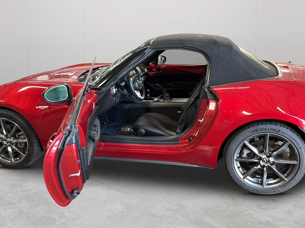 Used 2016 MAZDA MX-5 Miata Grand Touring RWD image 33