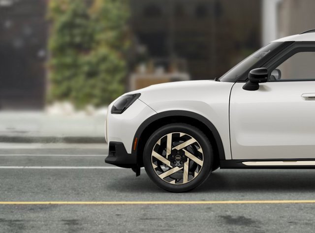 New 2026 MINI Cooper Countryman S w/ Comfort Package Max image 2