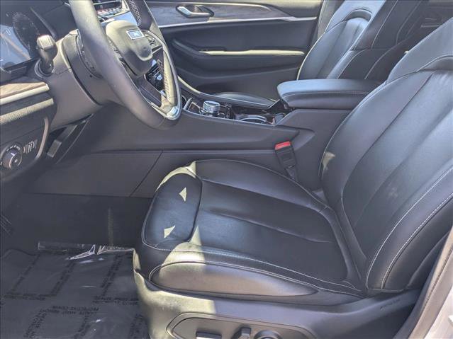 Used 2023 Jeep Grand Cherokee Limited w/ Black Appearance Package RWD image 15
