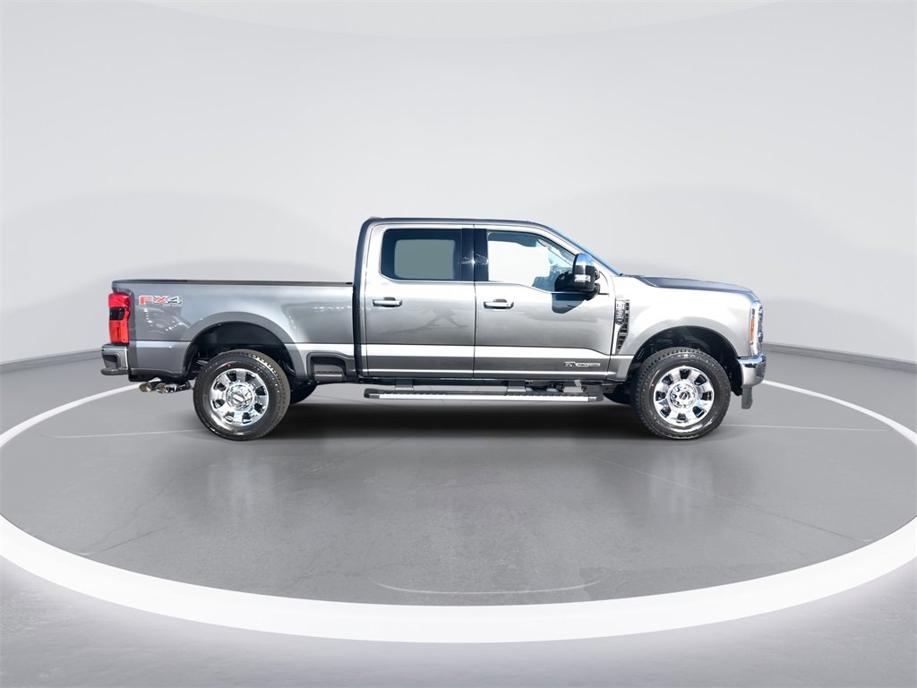 New 2026 Ford F250 Lariat w/ Chrome Package image 9