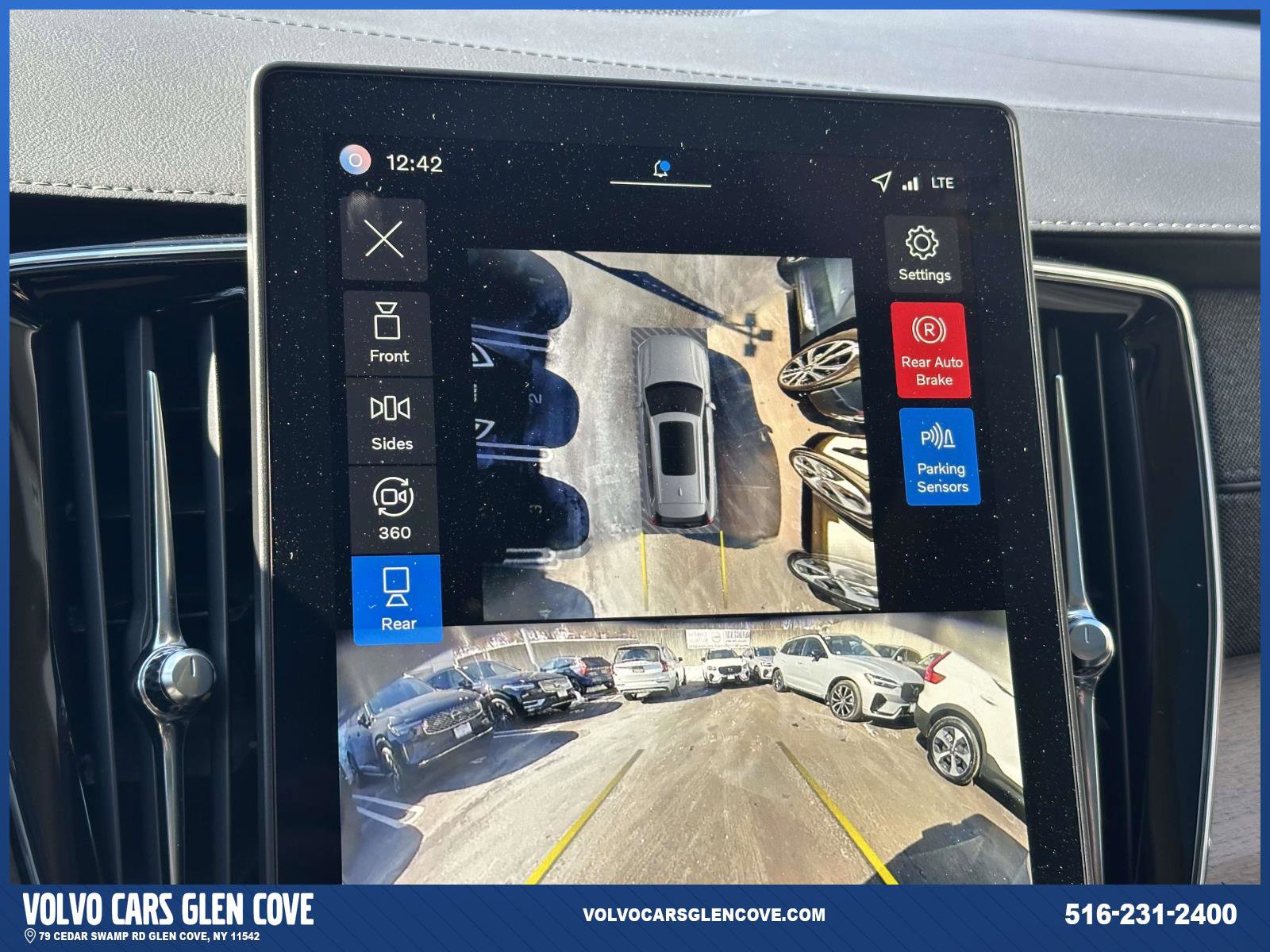 Used 2026 Volvo XC90 B6 Plus w/ Protection Package Premier image 32