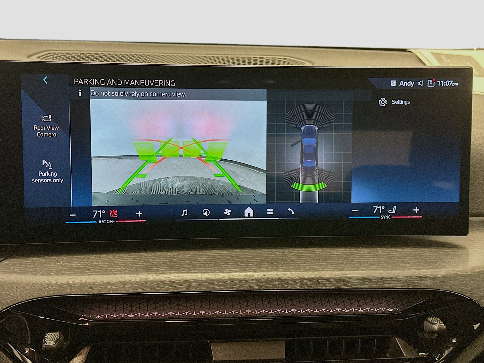 Used 2025 BMW 330i xDrive 330i xDrive image 23