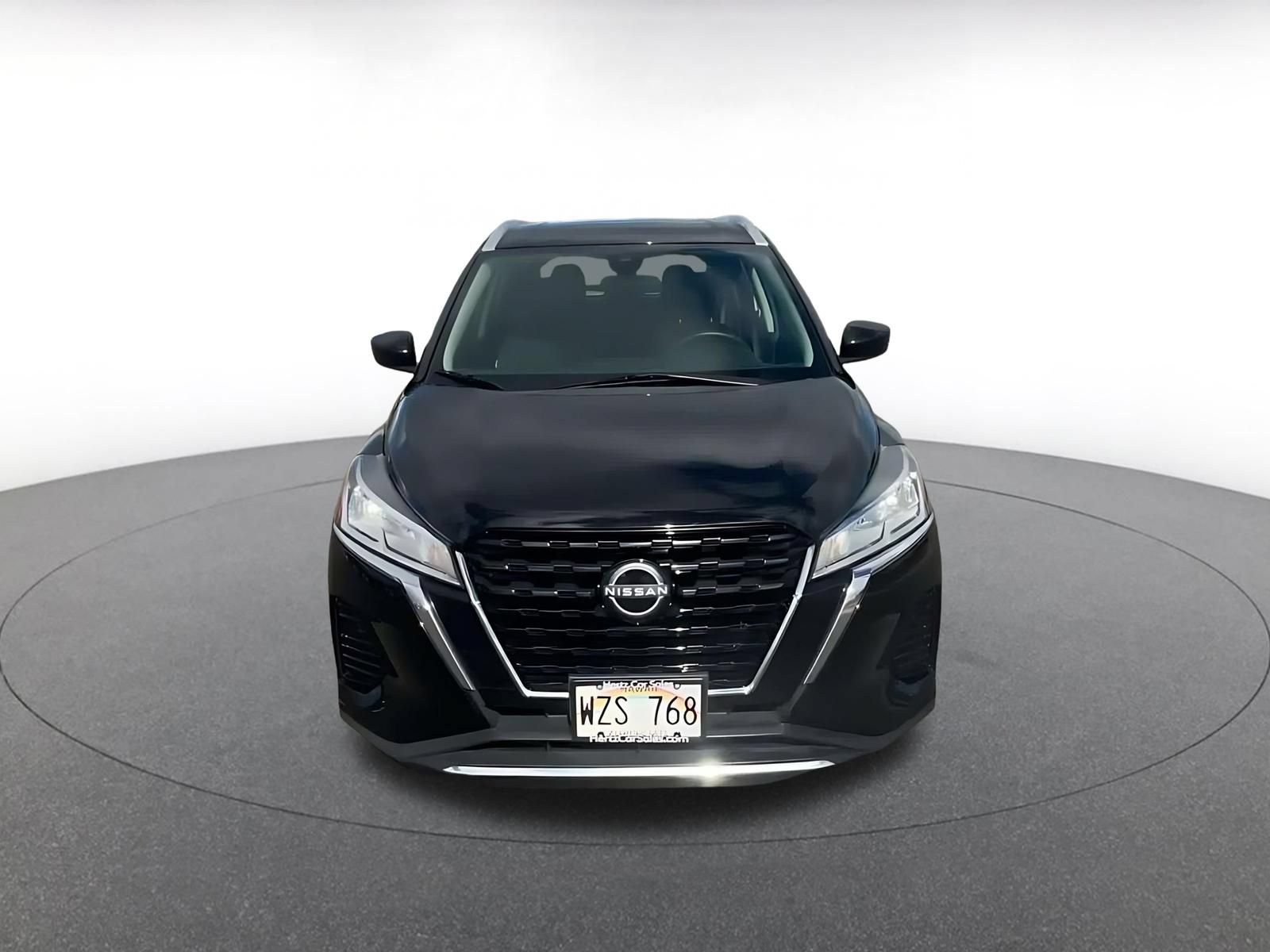 Used 2024 Nissan Kicks SV FWD image 4