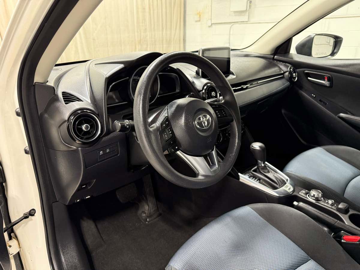 Used 2017 Toyota Yaris iA image 10