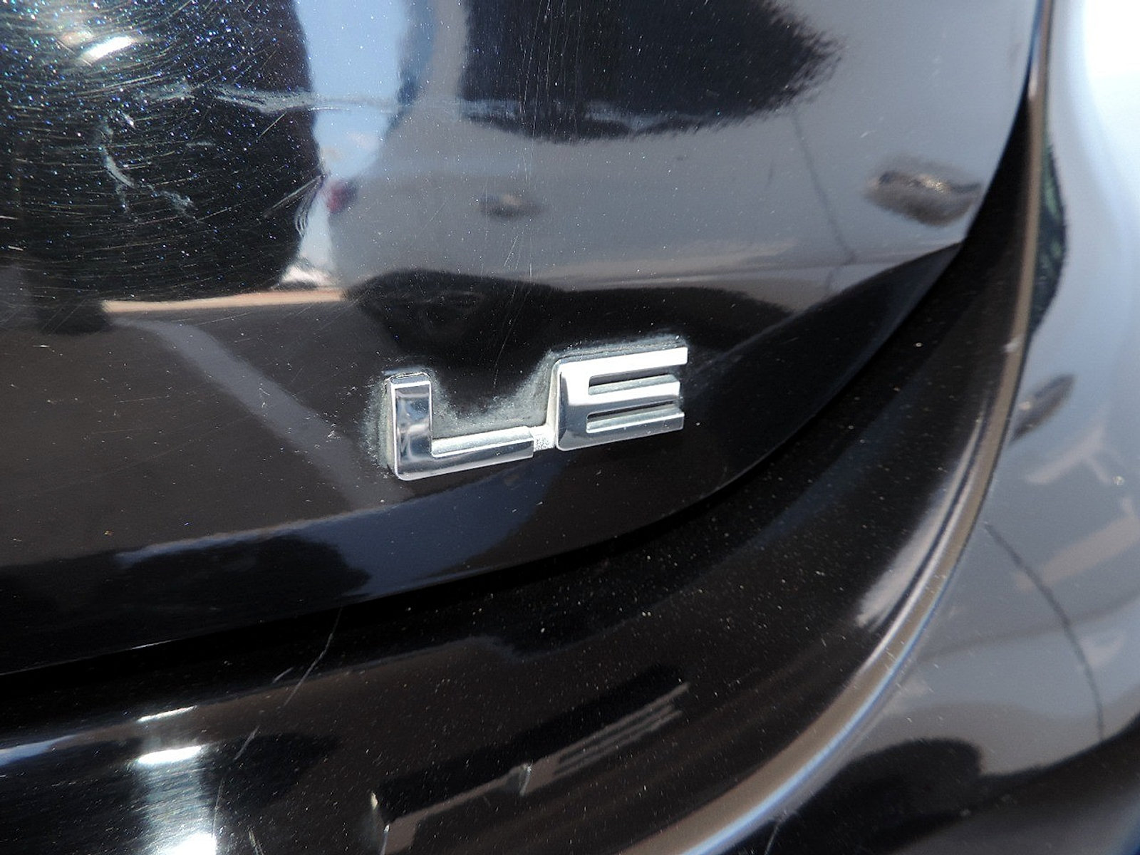 Used 2023 Toyota Highlander LE FWD image 19