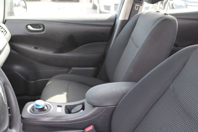 Used 2017 Nissan Leaf S w/ Charge Package image 29