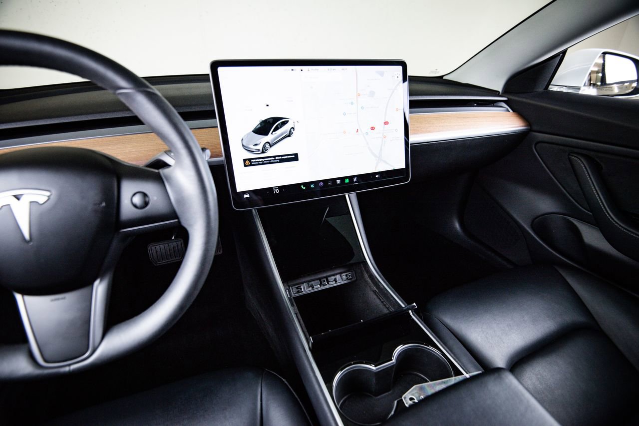 Used 2020 Tesla Model 3 Long Range image 18