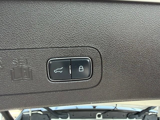 Used 2022 Lincoln Aviator Black Label w/ Dynamic Handling Package AWD/4WD image 32