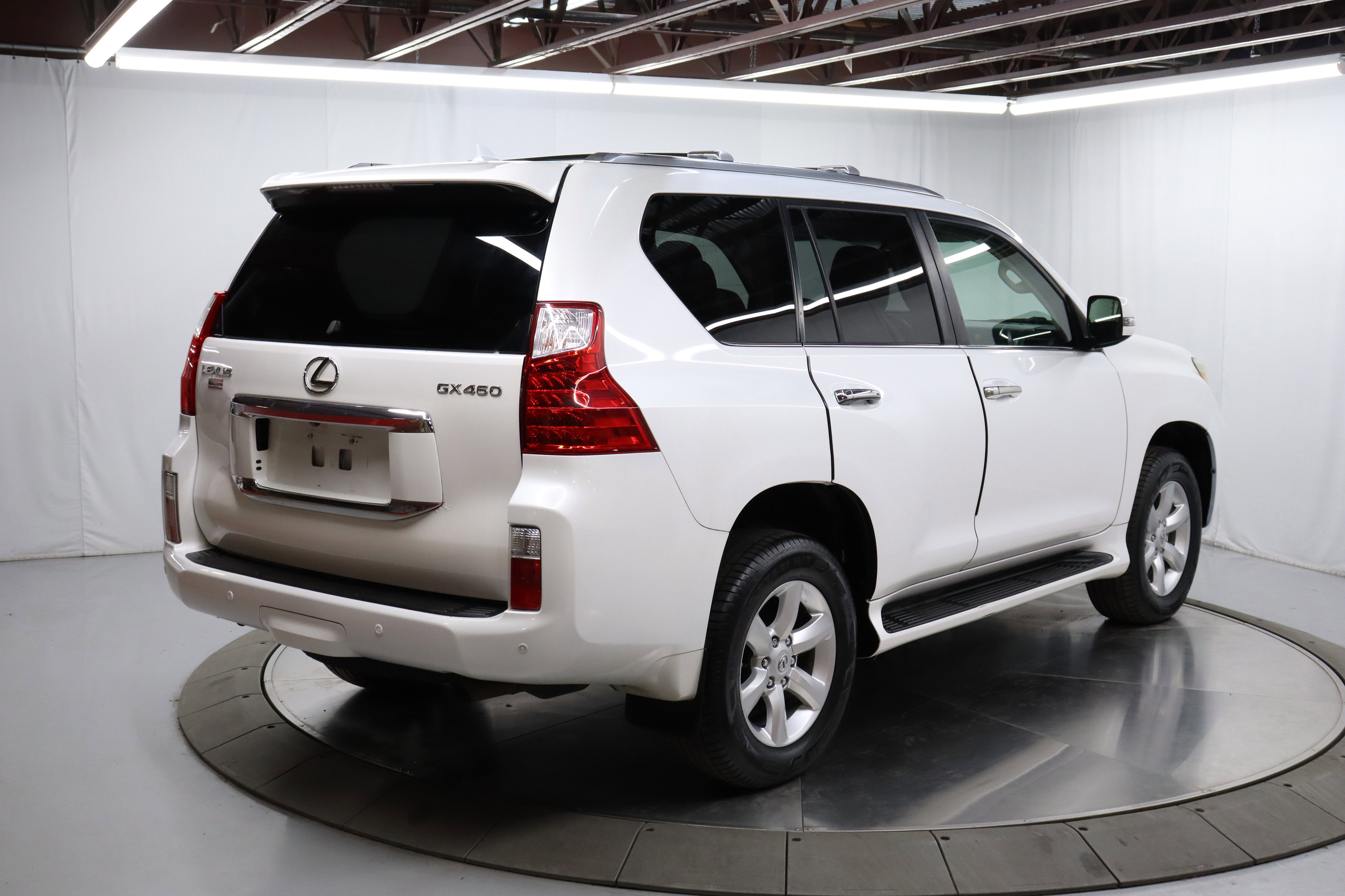 Used 2010 Lexus GX 460 image 7