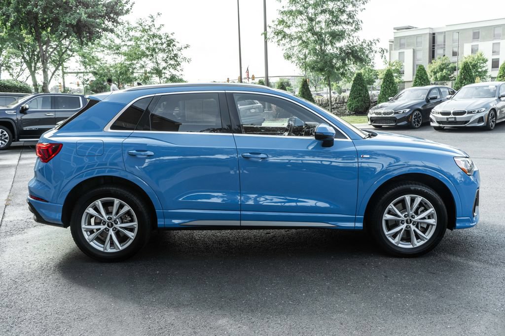 Used 2022 Audi Q3 2.0T Premium AWD/4WD image 3