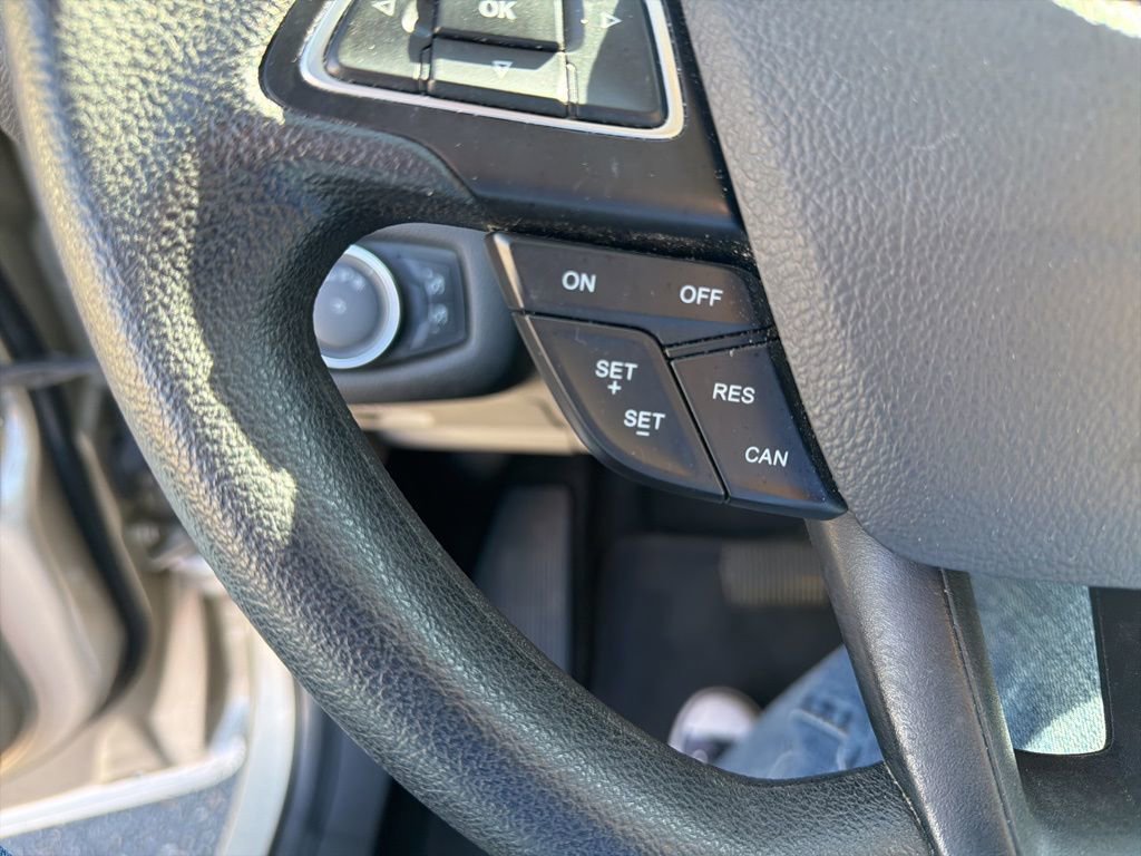 Used 2018 Ford Escape SE image 13