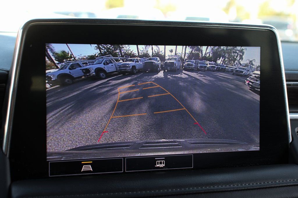 Used 2021 Chevrolet Suburban LS w/ Driver Alert Package image 28