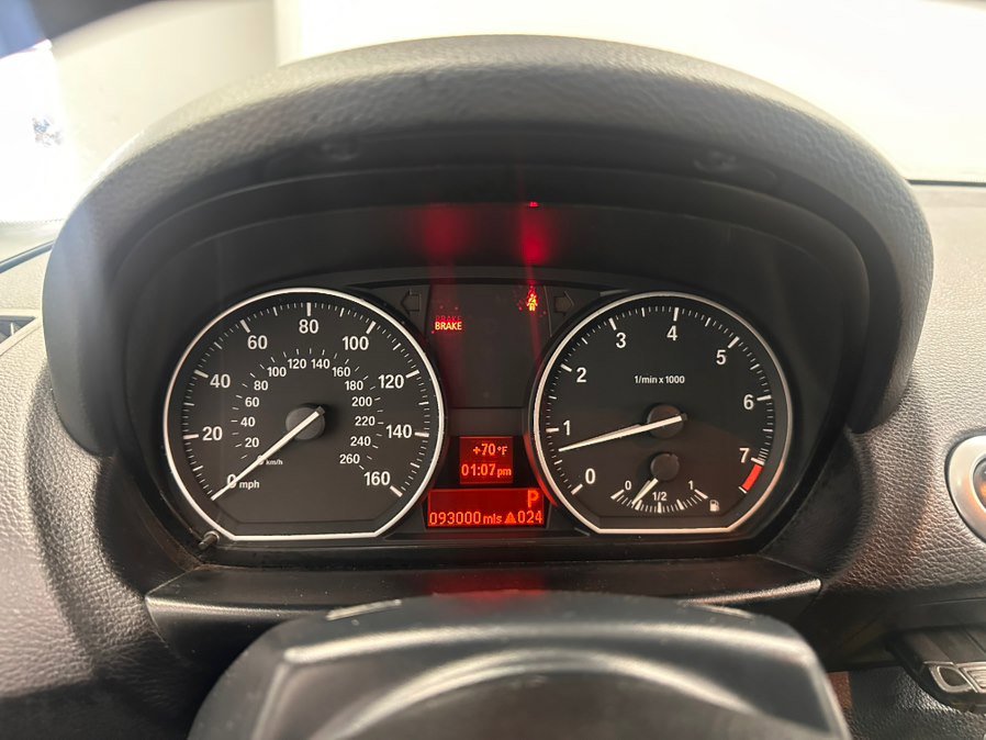 Used 2013 BMW 128i Convertible RWD image 41