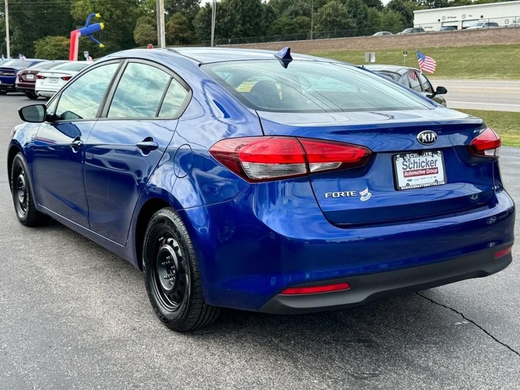 Used 2017 Kia Forte LX FWD image 6