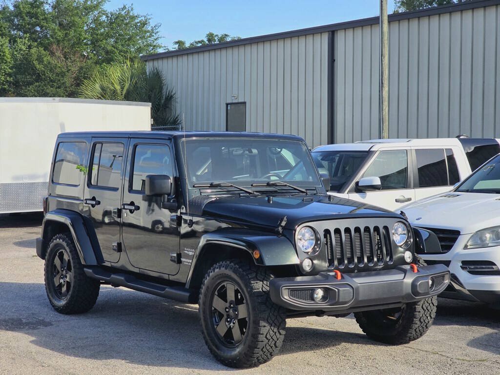 Used 2012 Jeep Wrangler Unlimited Sahara w/ Connectivity Group AWD/4WD image 1