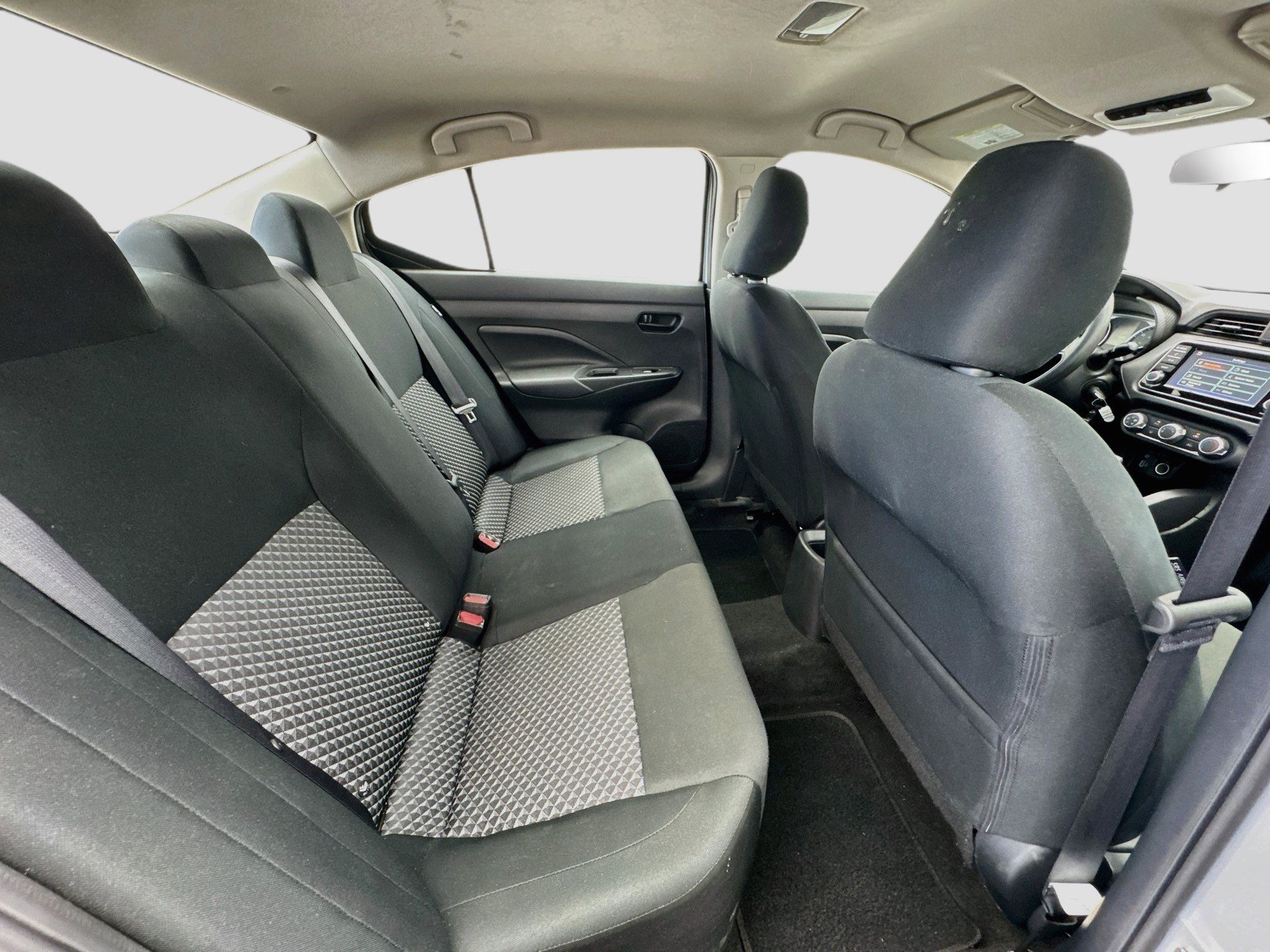 Used 2024 Nissan Versa S FWD image 17