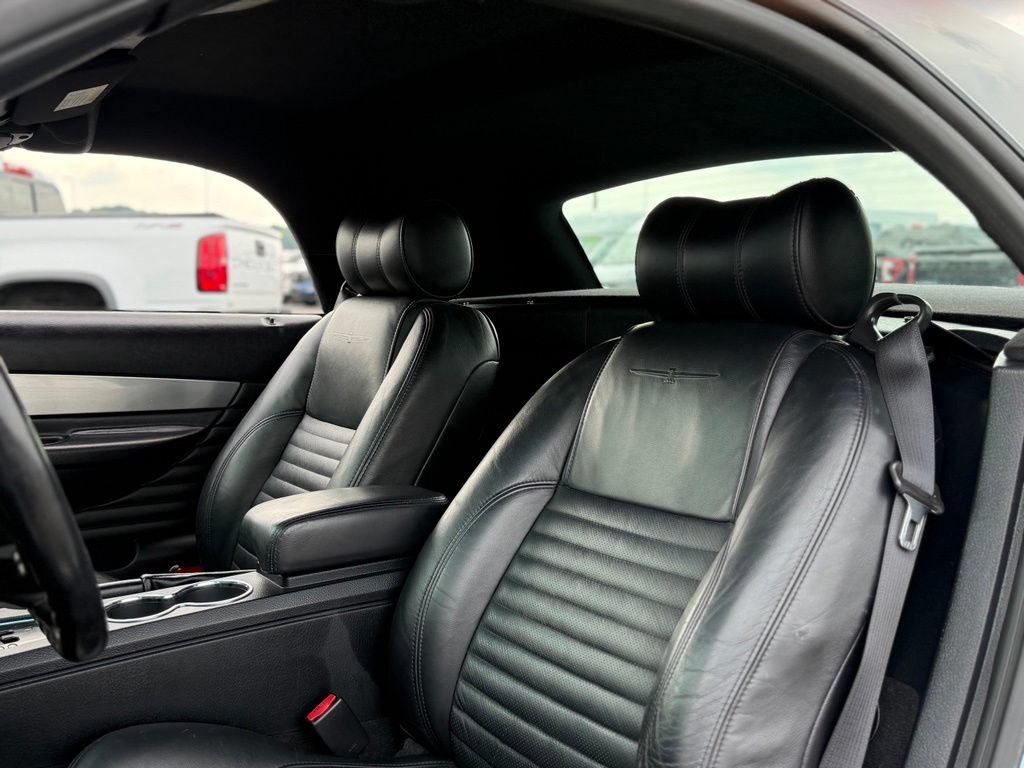 Used 2003 Ford Thunderbird RWD image 5