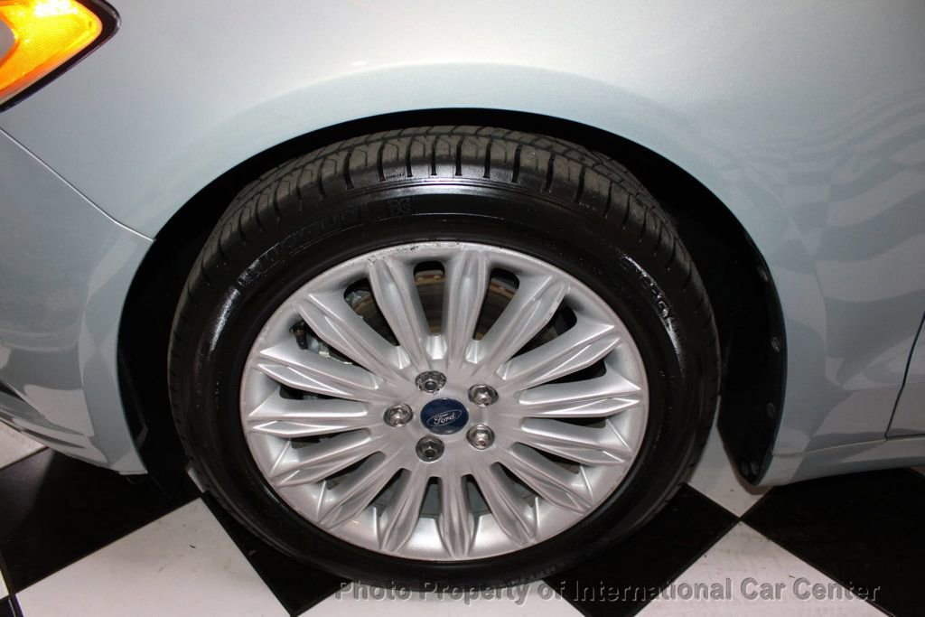 Used 2013 Ford Fusion SE image 32