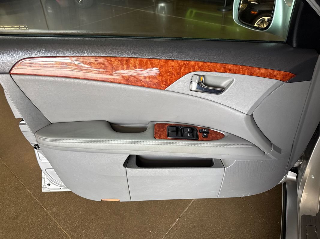 Used 2006 Toyota Avalon XLS image 73