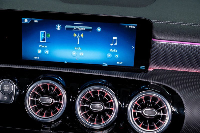 Certified 2025 Mercedes-Benz CLA 250 4MATIC image 19