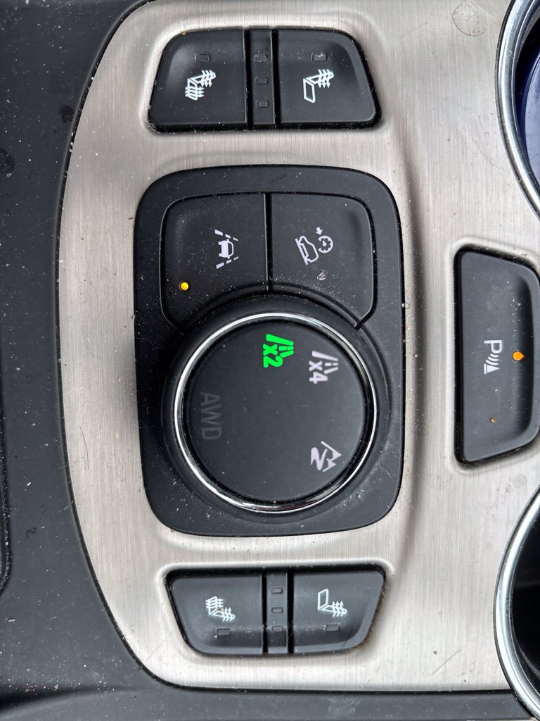 Used 2023 GMC Terrain Denali w/ LPO, Floor Liner Package AWD/4WD image 20