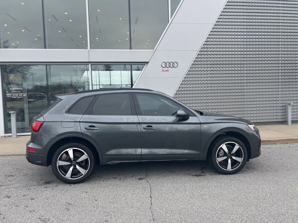 Certified 2023 Audi Q5 2.0T Premium Plus w/ Premium Plus Package image 18