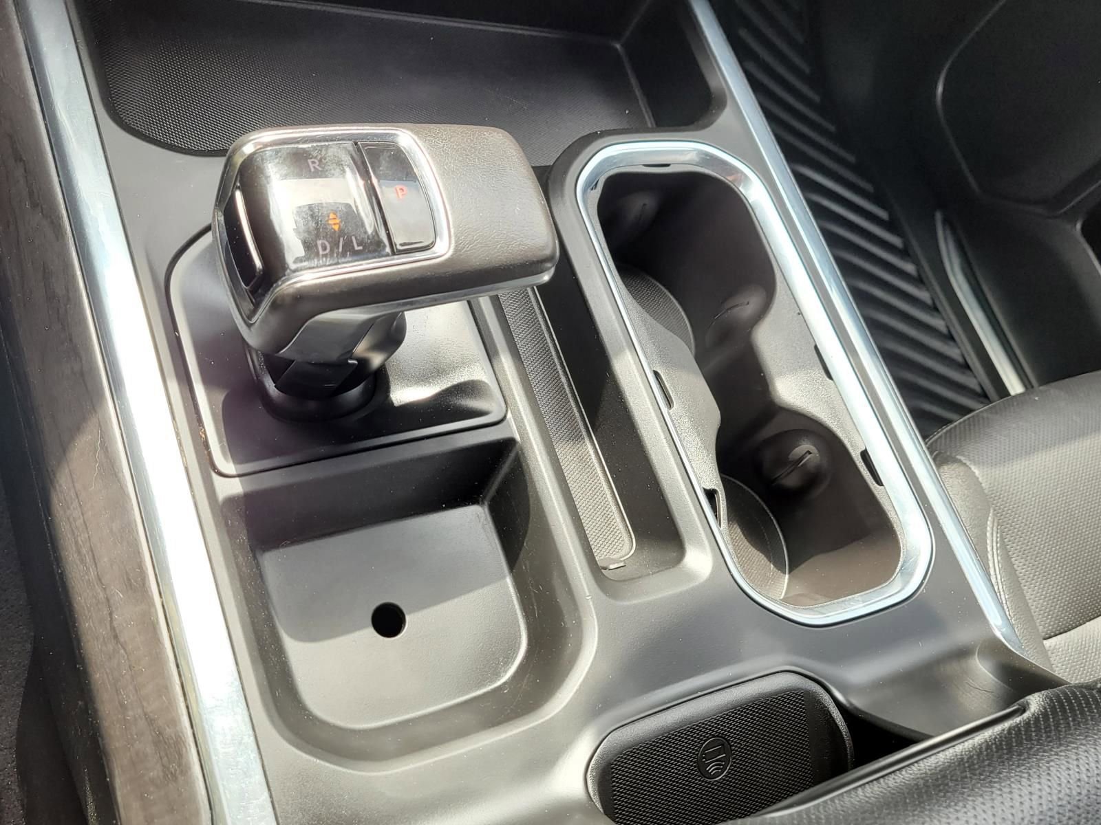 Used 2022 Chevrolet Silverado 1500 LTZ w/ Z71 Off-Road Package AWD/4WD image 27