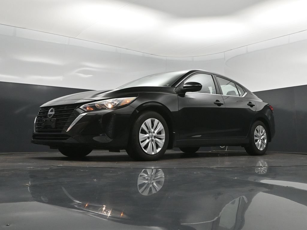Used 2025 Nissan Sentra S FWD image 38
