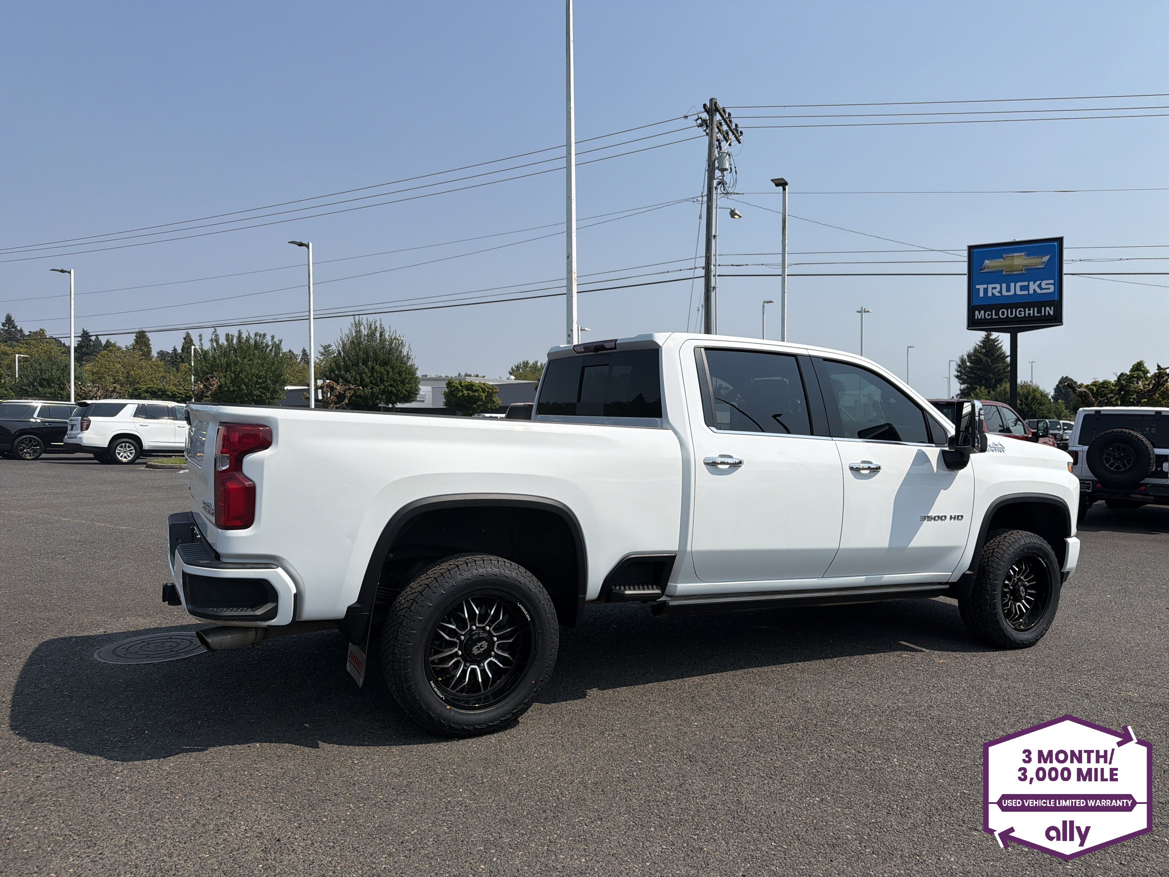 Used 2022 Chevrolet Silverado 3500 High Country w/ Safety Package II AWD/4WD image 6