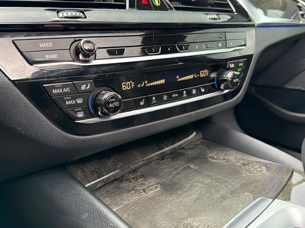 Used 2021 BMW 530i w/ Executive Package RWD image 70