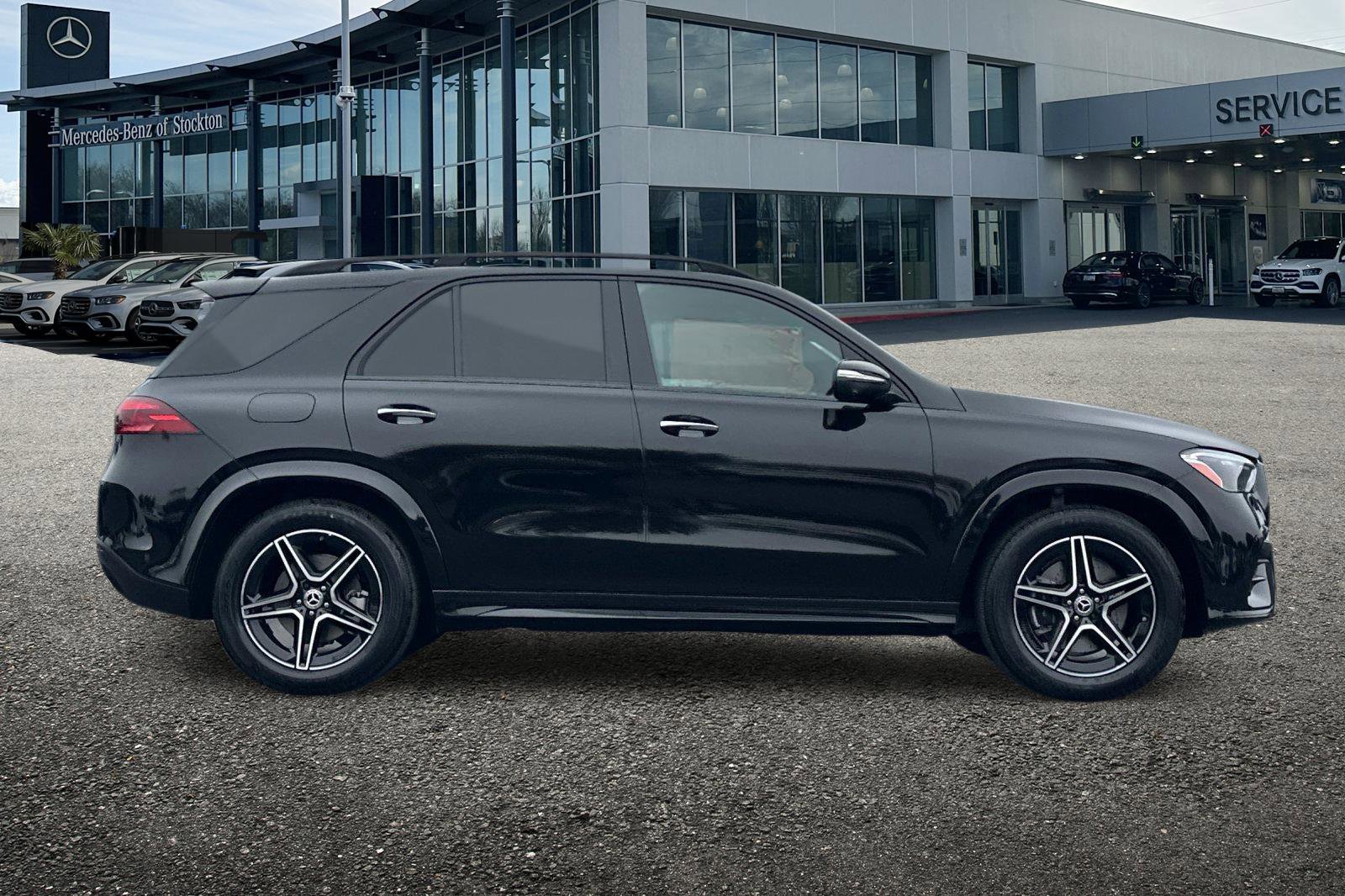New 2026 Mercedes-Benz GLE 350 4MATIC image 3