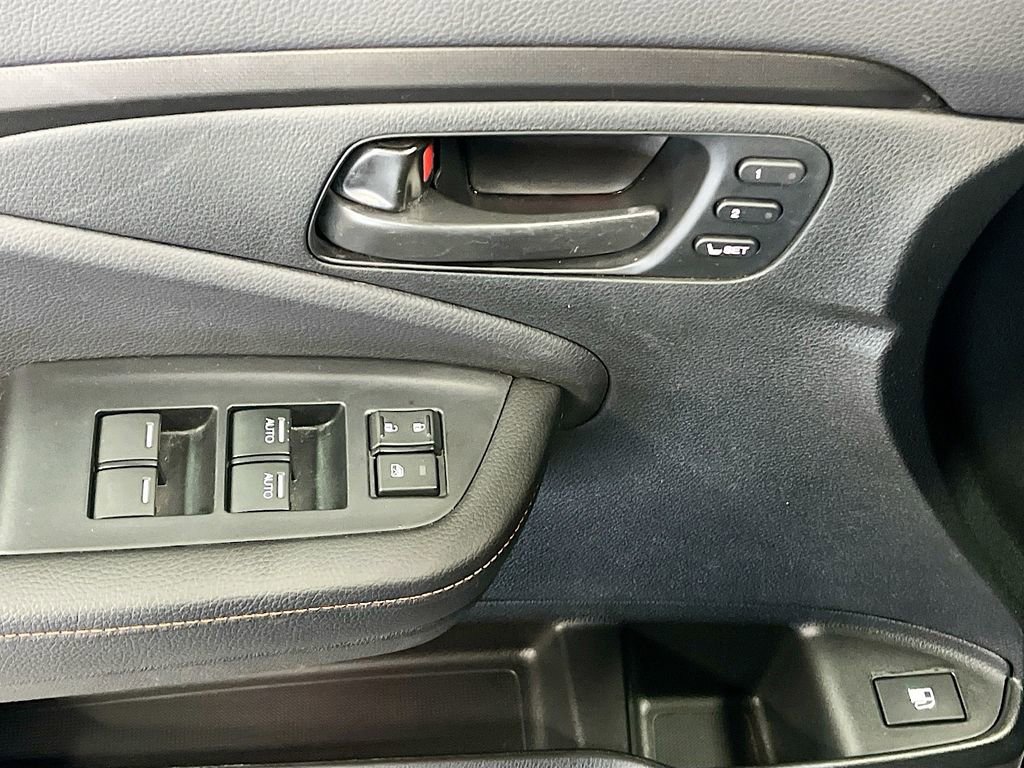 Used 2025 Honda Ridgeline TrailSport image 18