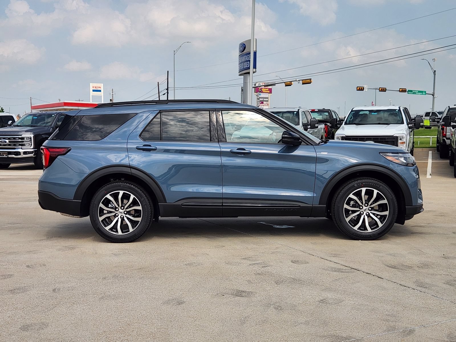 New 2026 Ford Explorer ST-Line RWD image 7