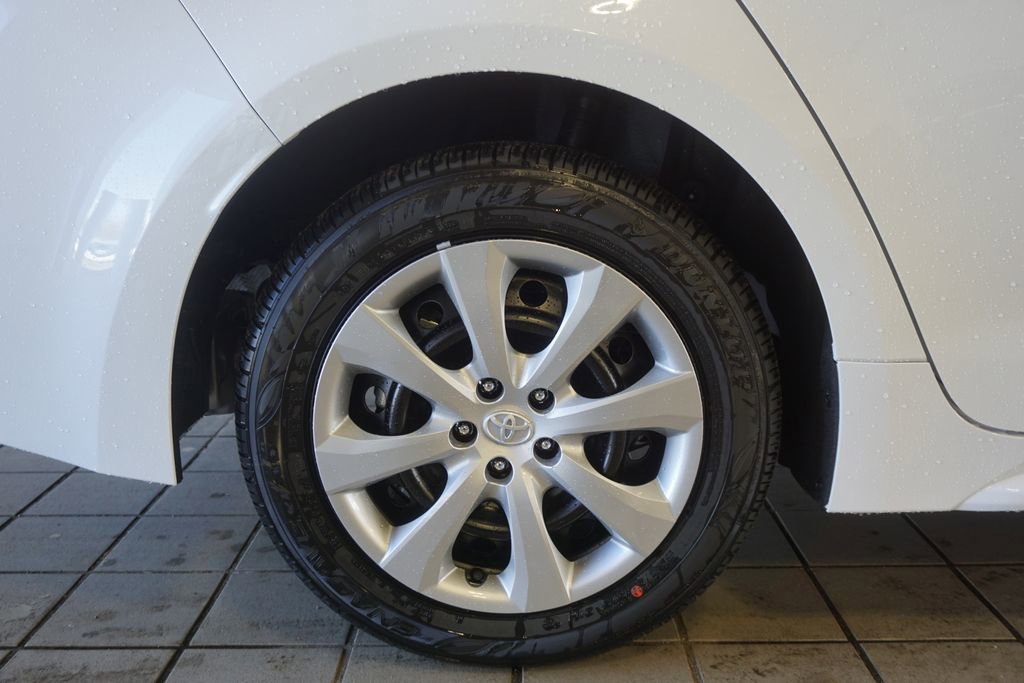 New 2026 Toyota Corolla LE image 30