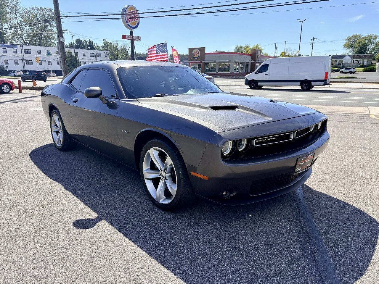 Used 2016 Dodge Challenger R/T RWD image 8