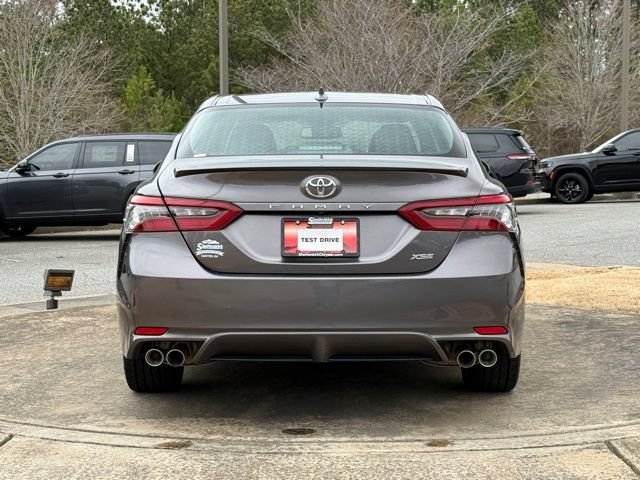 Used 2023 Toyota Camry XSE FWD image 5