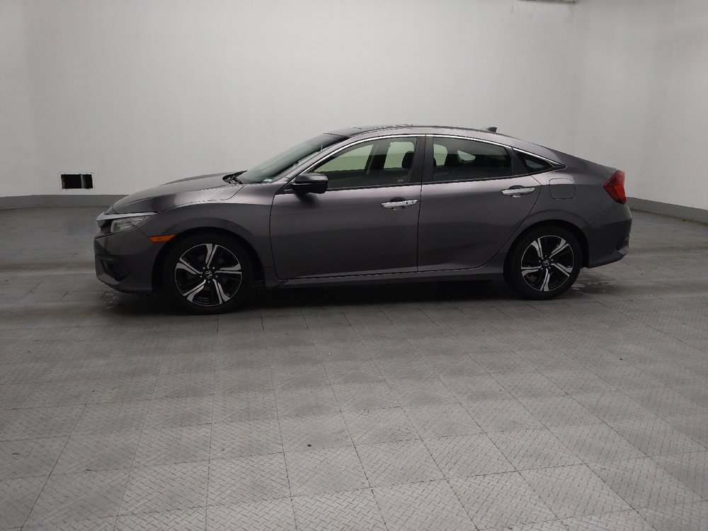 Used 2018 Honda Civic Touring image 2