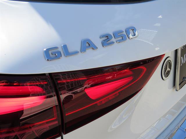 Used 2025 Mercedes-Benz GLA 250 4MATIC image 27