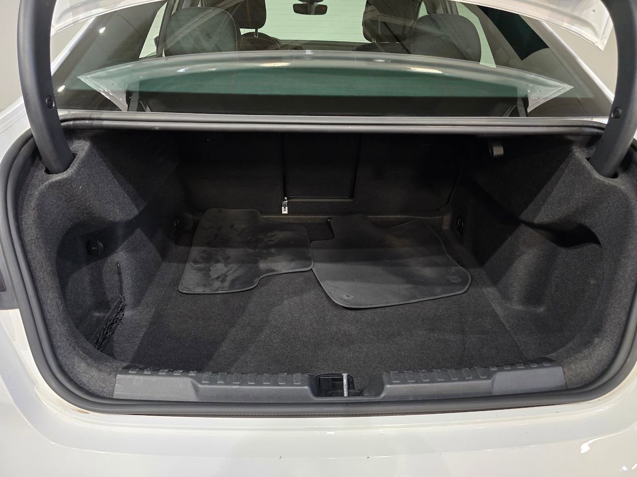 Used 2023 Audi A3 2.0T Premium image 34