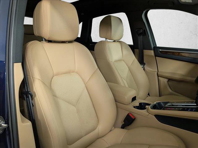 Certified 2023 Porsche Macan image 24
