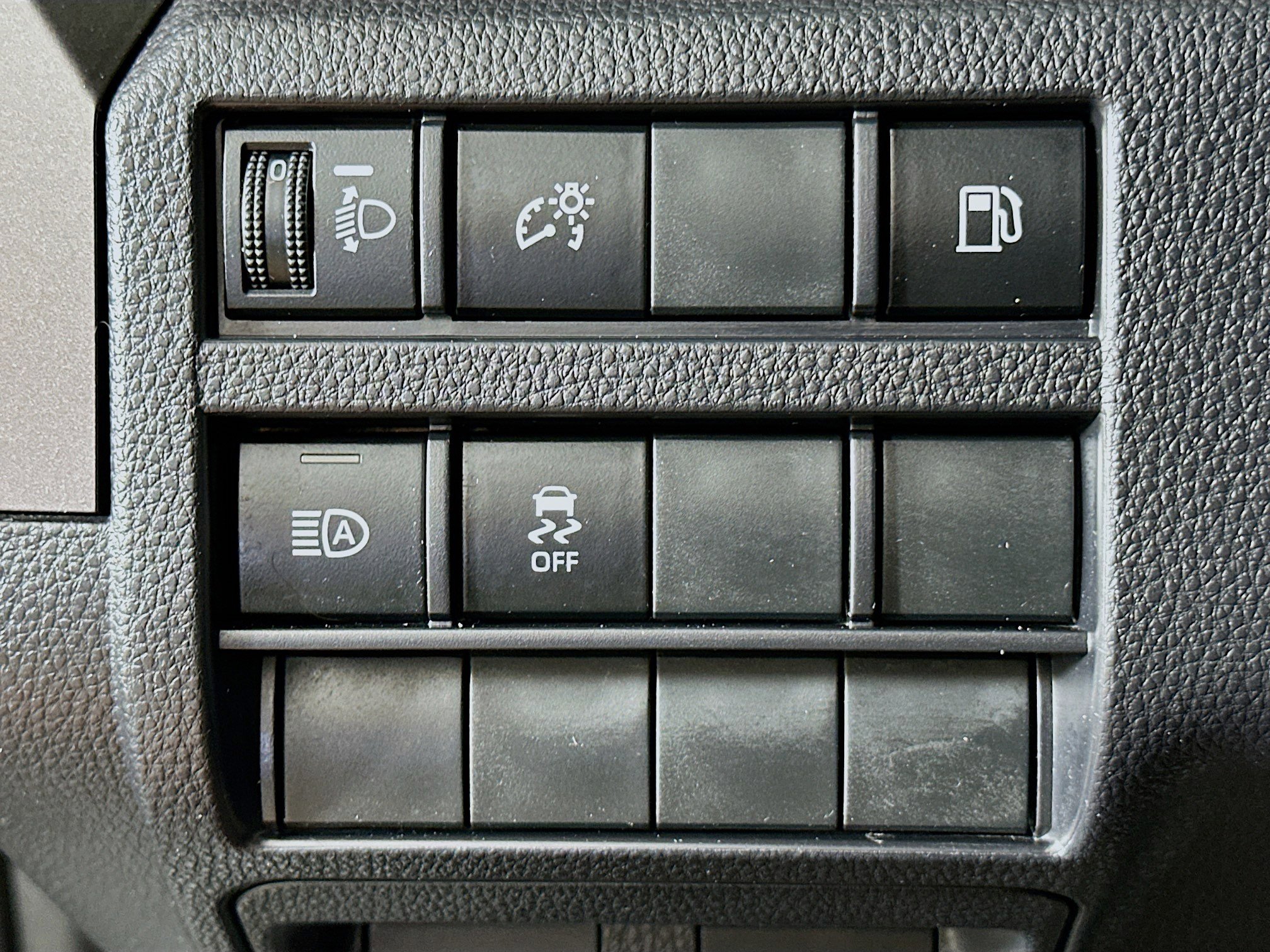 Used 2025 Toyota 4Runner SR5 image 17