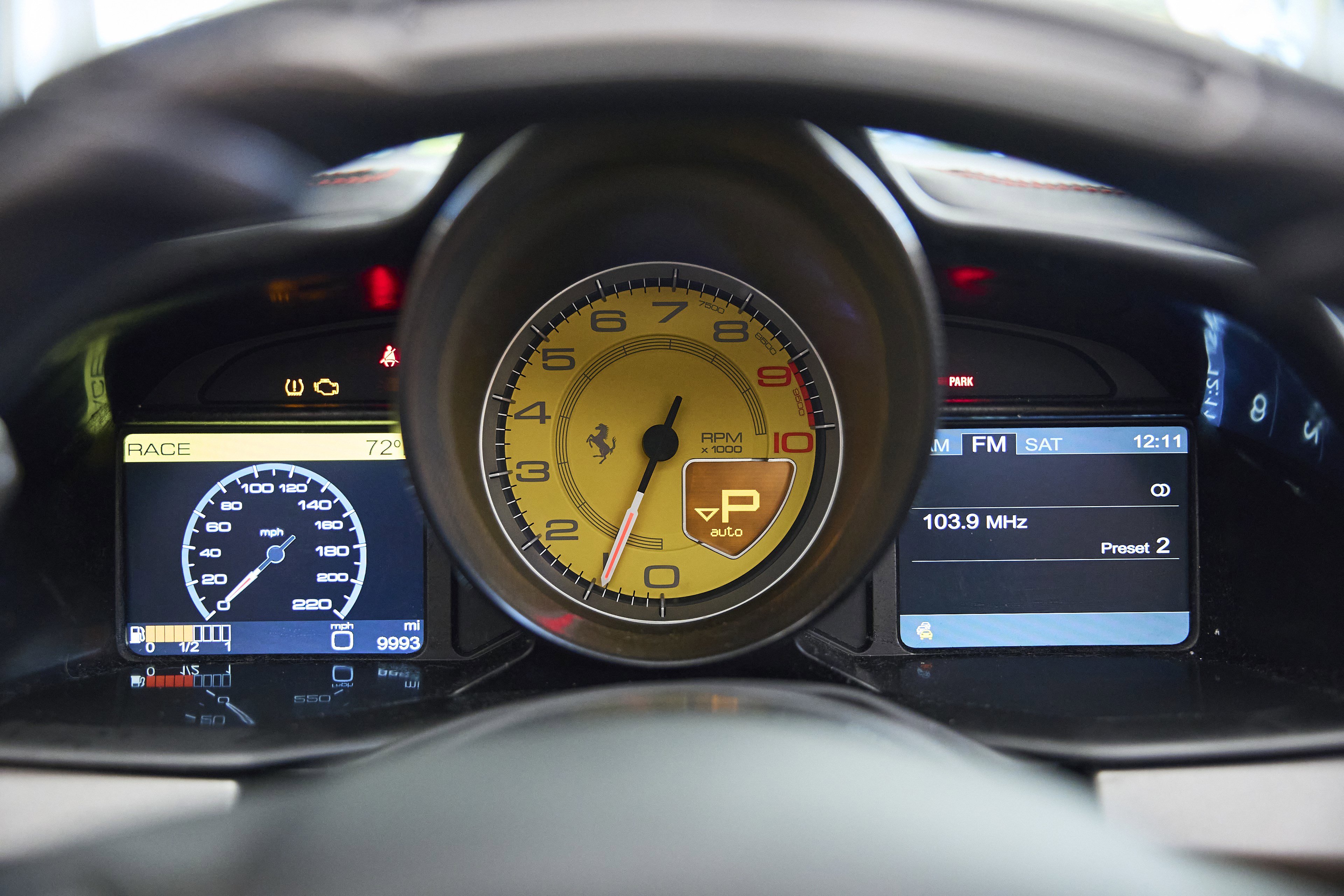 Used 2014 Ferrari 458 Spider image 15