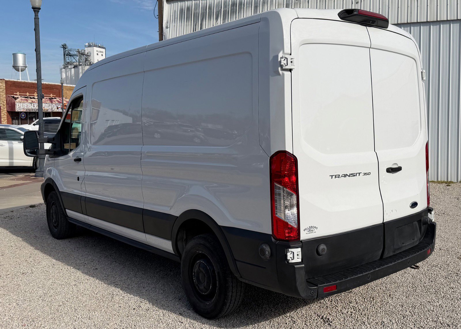 Certified 2019 Ford Transit 350 148 Medium Roof w/ Interior Upgrade Package image 10