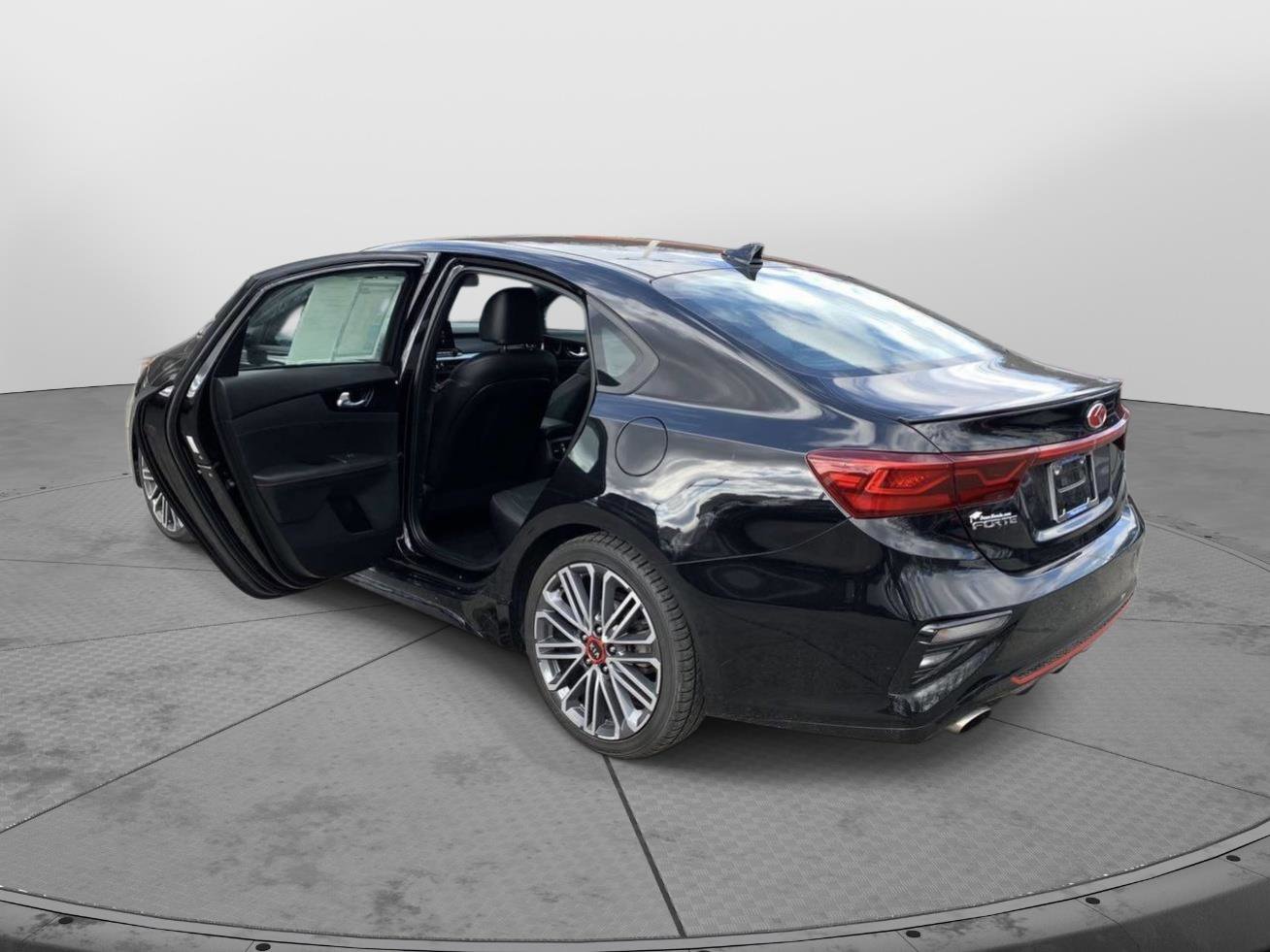 Used 2021 Kia Forte GT w/ GT2 Package image 32